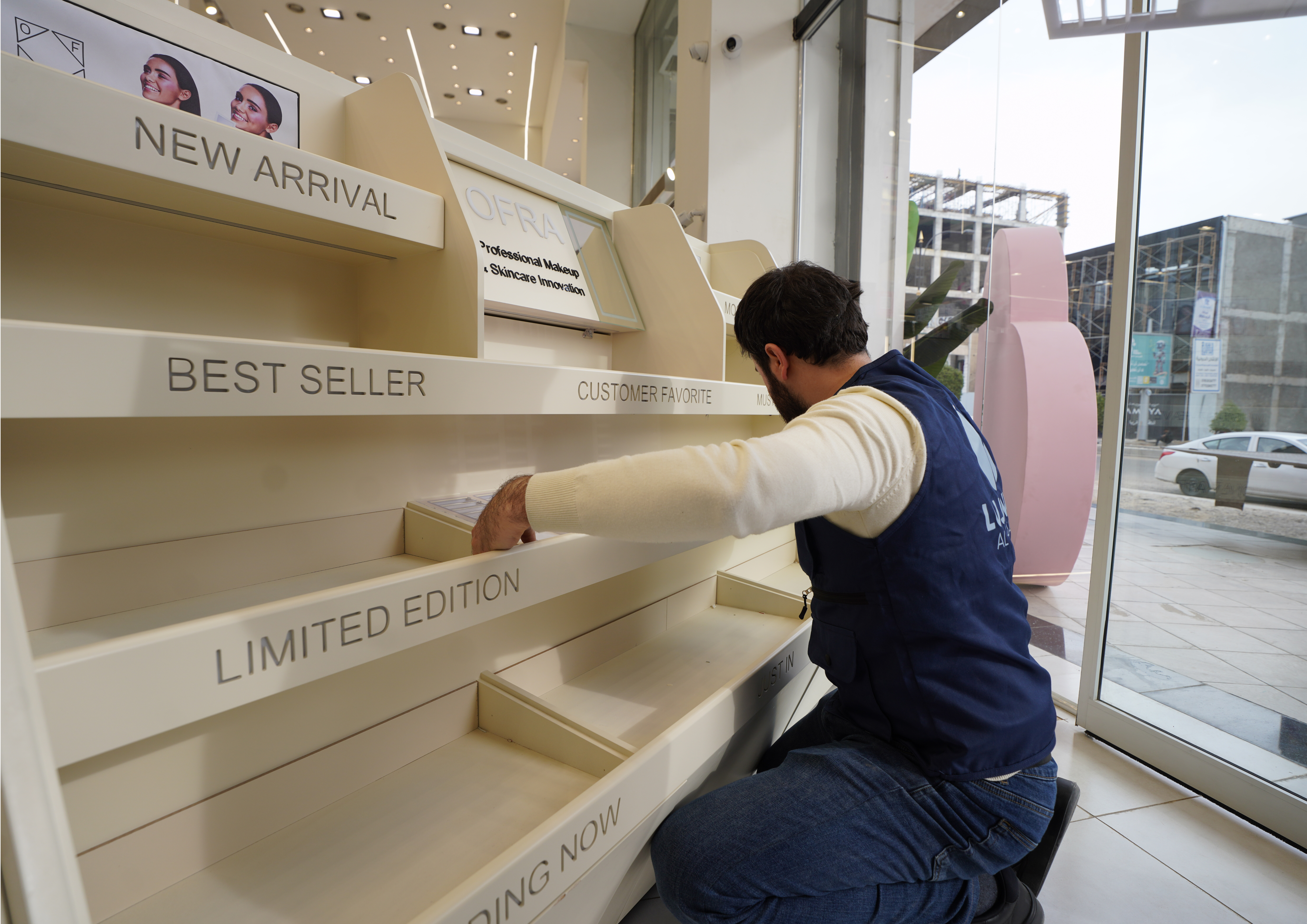 Display Stand Management
